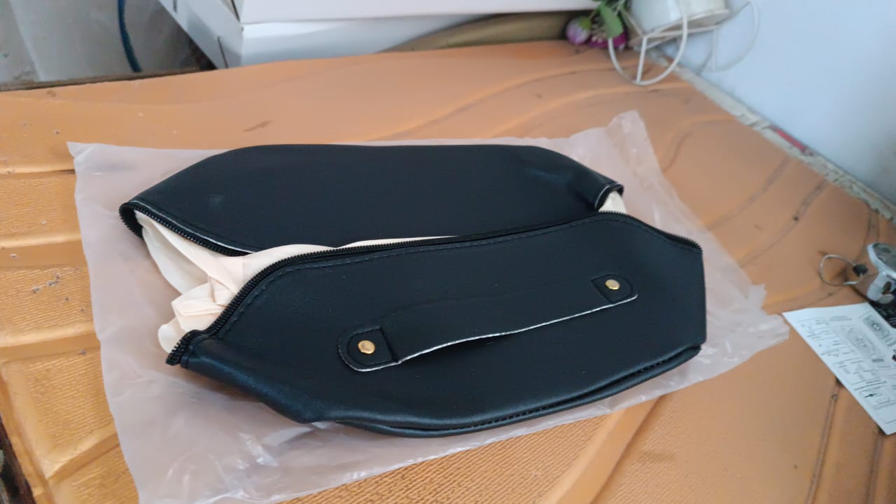 Premium Travel Makeup & Toiletry Organizer Pouch with Zipper & Handle (1 Pc / Mix Color) - Image 8