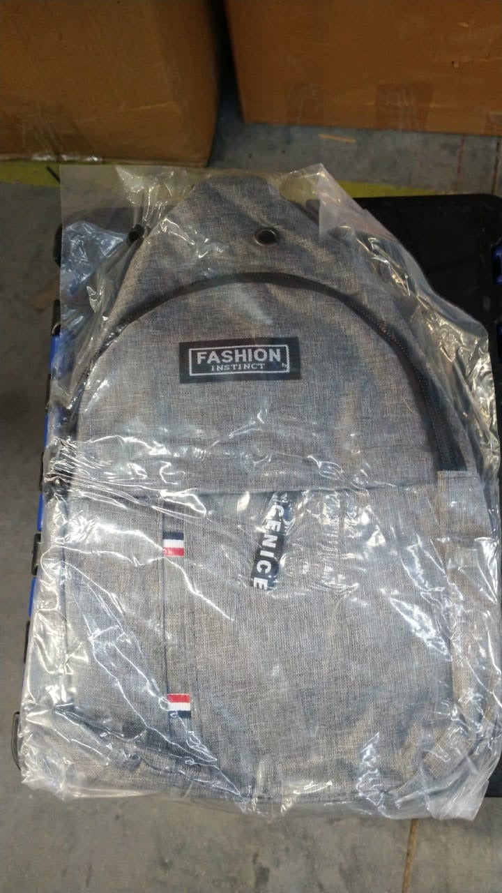 Waterproof Anti-Theft Crossbody Fanny Pack – (1 Pc, Black & Grey) - Image 8