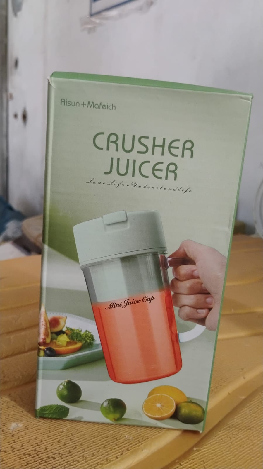 Portable Crusher Juicer With Handle & Straw, USB Rechargeable Multi Blades (420 ML) - Image 10