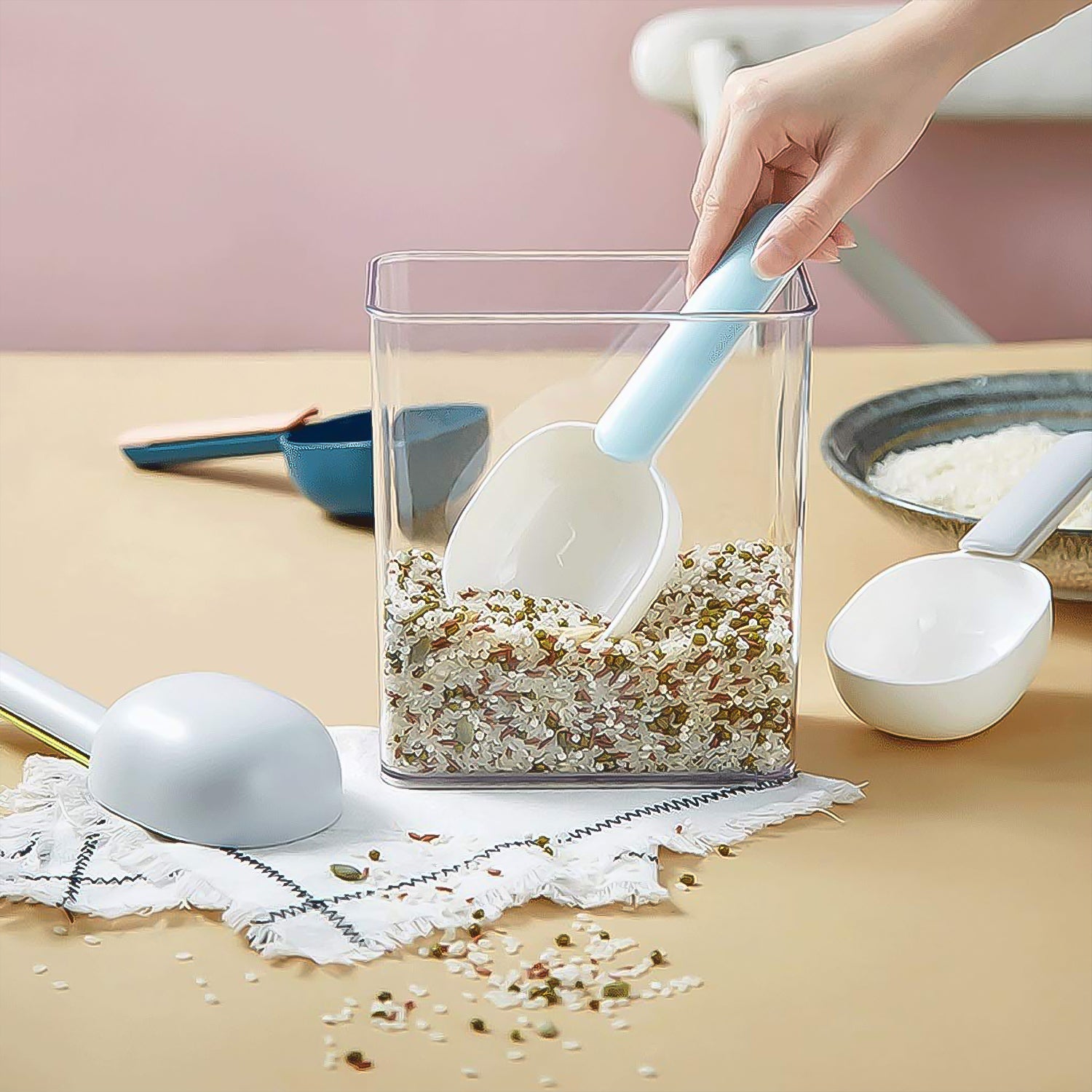 Large Plastic Measuring Spoons Flour Scoops for Home Kitchen (1 Pc) - Image 4