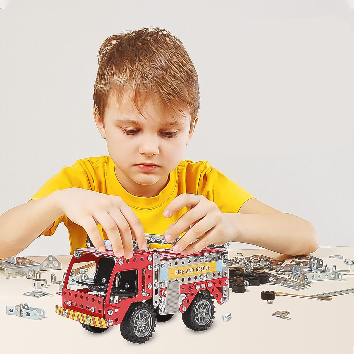 Metal DIY Fire Truck Building Blocks for Kids (Fire Truck / 292pcs of truck tool / 1 Set) - Image 5