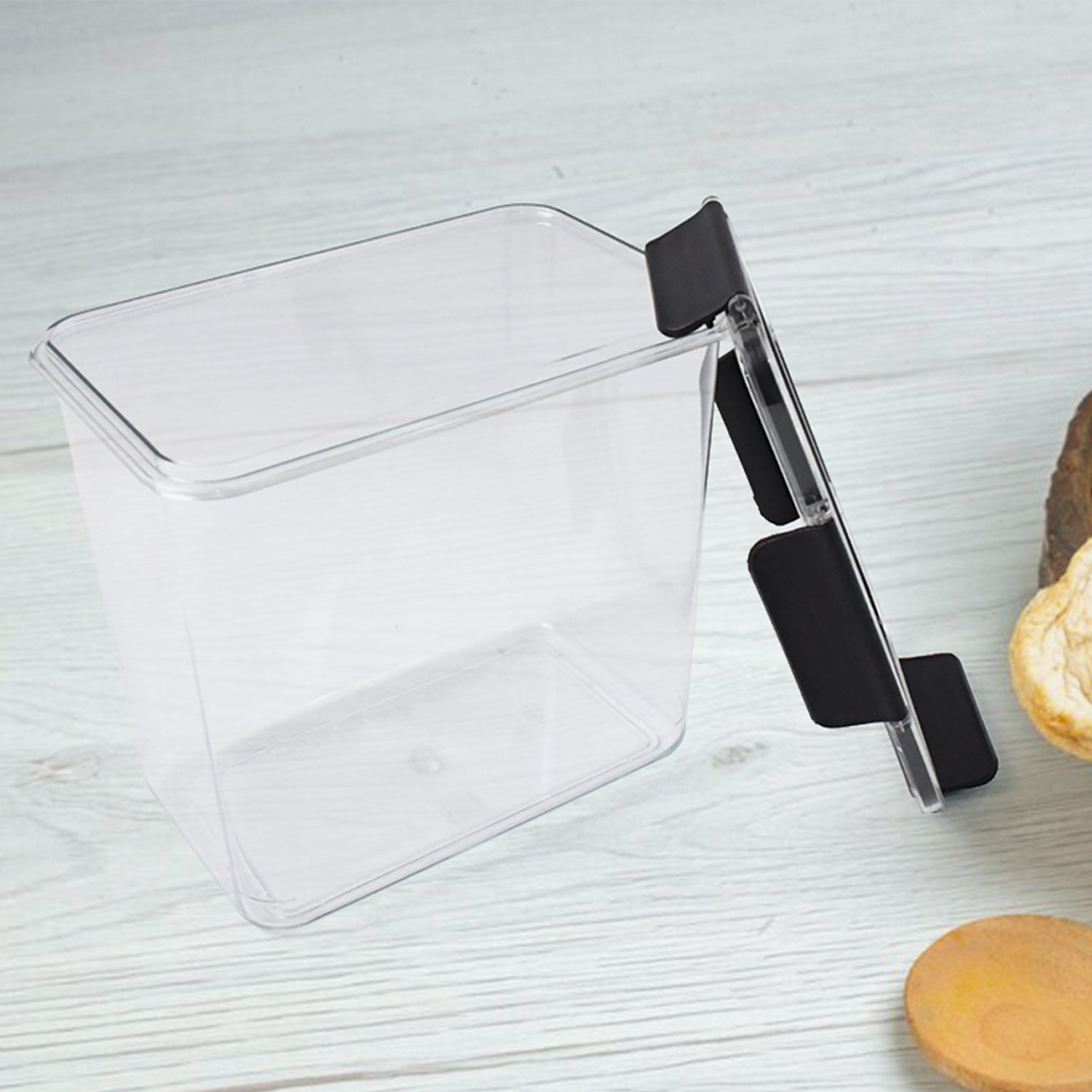 Food Storage Container Airtight Plastic Container with Easy Snap Lids (2500ml / 1 Pc) - Image 6