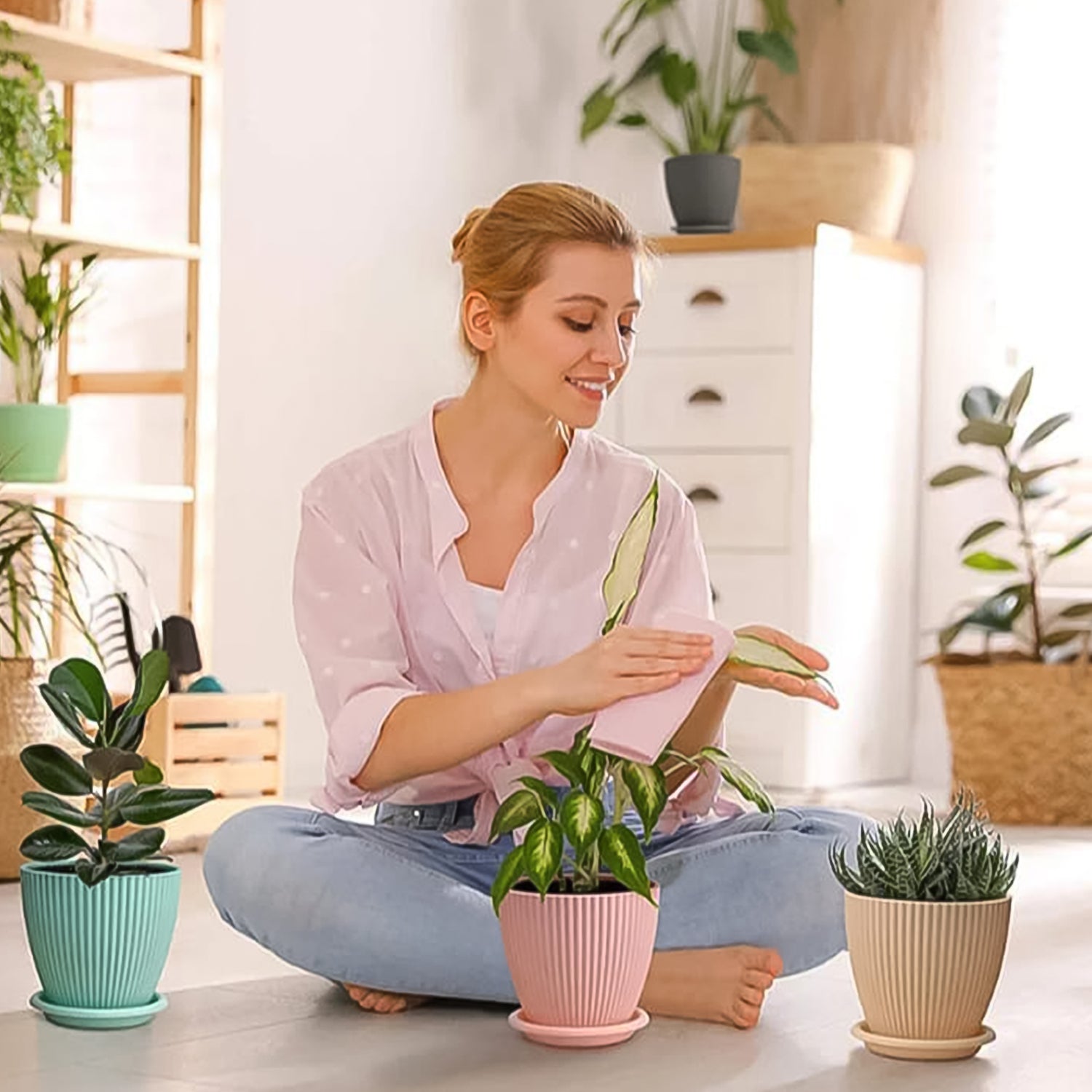 Plastic Flower Pot with Bottom Tray (5 Pcs Set) - Image 4