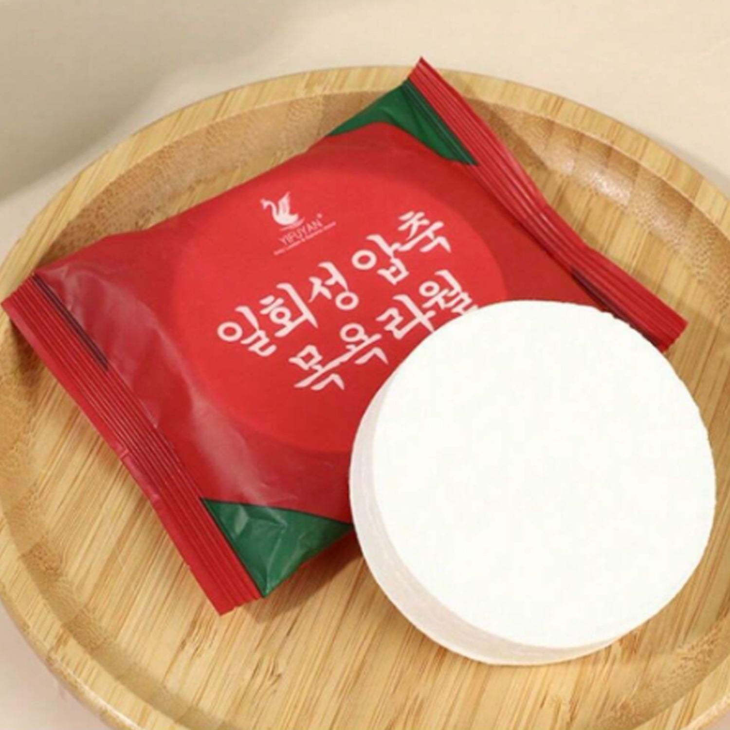 Compressed Towels Portable Disposable Compressed Cotton Coin Tissue Towel for Travel, Camping, Hiking, Sport, Beauty Salon, Home Hand Wipes (30x25 Cm) - Image 4