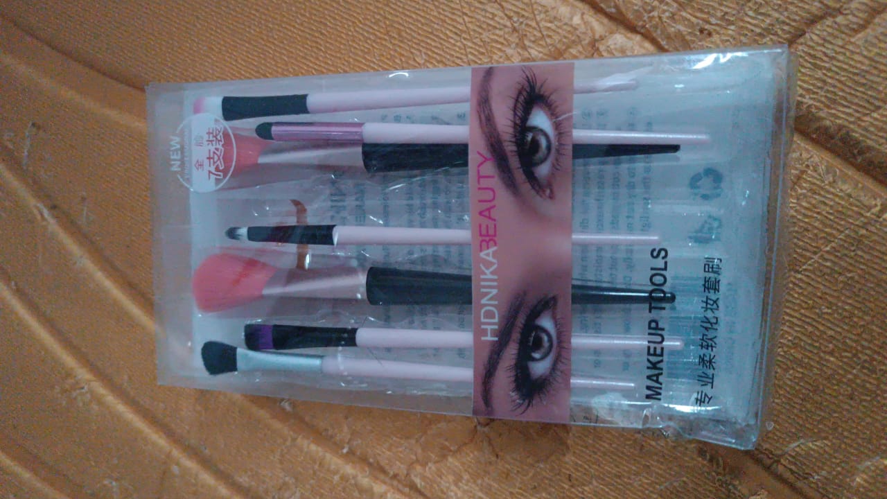 Professional Soft Makeup Brush Set (7 Pc) - Image 7