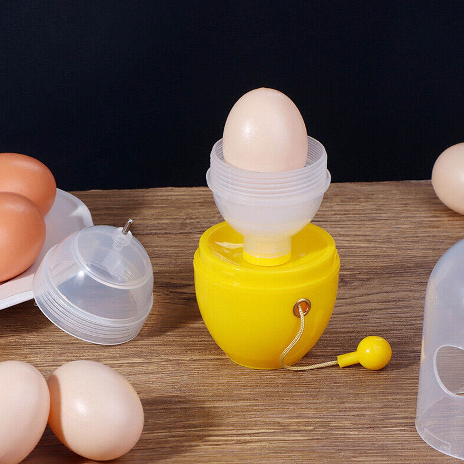 MANUAL EGG PULLER SCRAMBLER HOUSEHOLD WHITE EGG YOLK MIXER KITCHEN TOOL MIX MANUAL SCRAMBLER CONVENIENT WITHOUT BREAKING EGGS. - Image 4