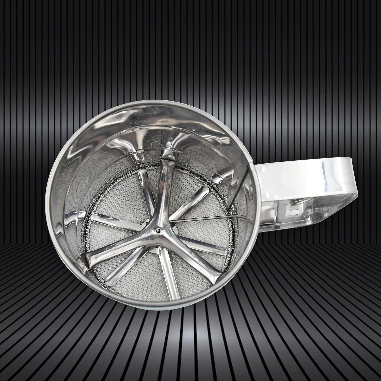 Stainless Steel Flour Sifter – Handheld Baking Sieve with Measuring Scale - Image 4