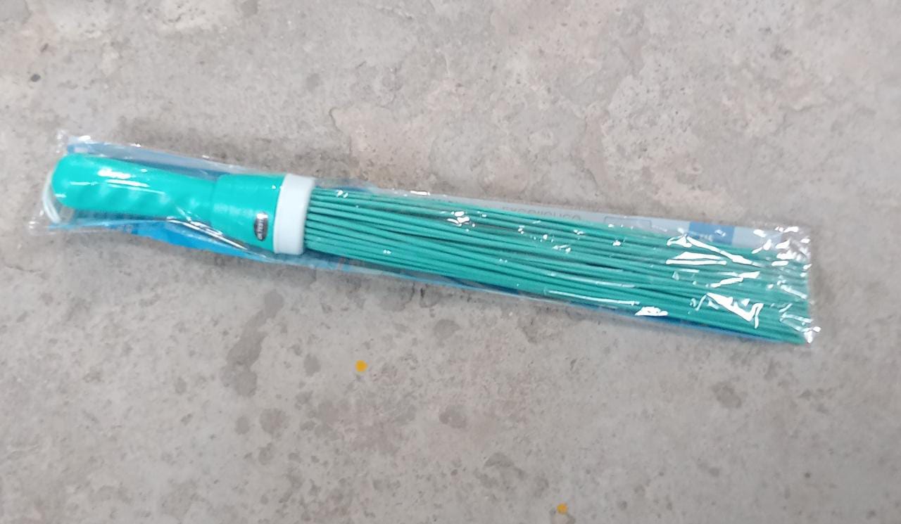 Wet & Dry Floor Cleaning Plastic Broom - Image 5