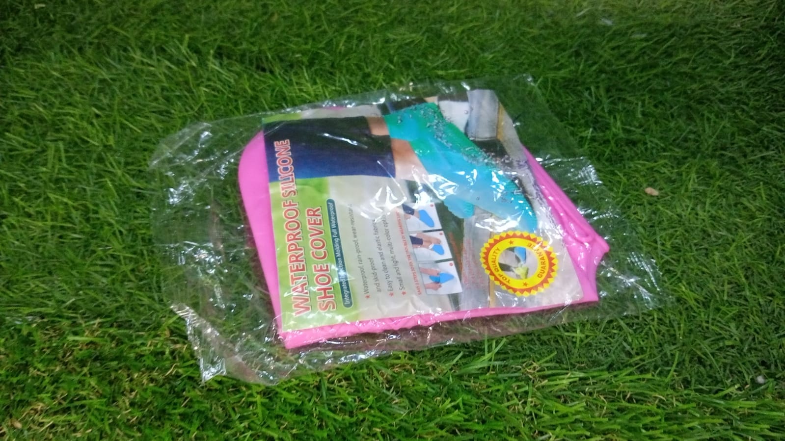 Non-Slip Silicone Rain Reusable Anti skid Waterproof Fordable Boot Shoe Cover (Mix Color) - Image 9