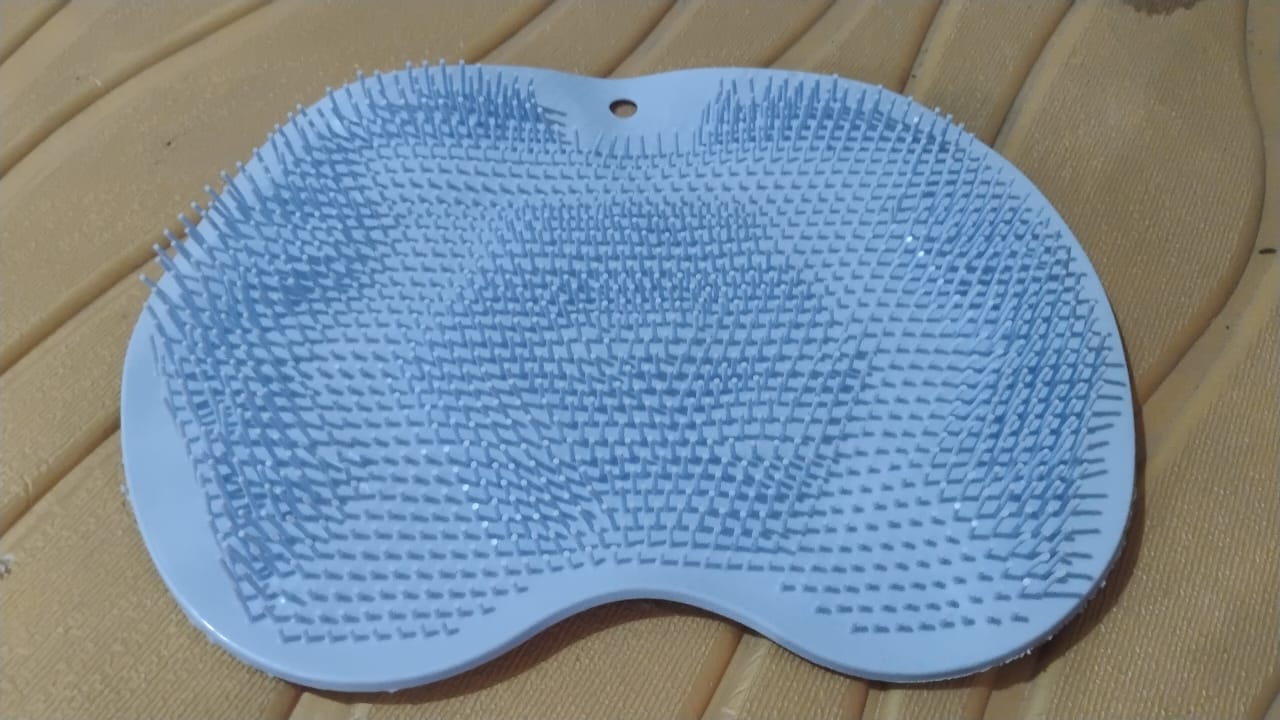 Silicone Bath Massage Cushion – Suction Cup Exfoliating Foot Scrubber & Mat - Image 7