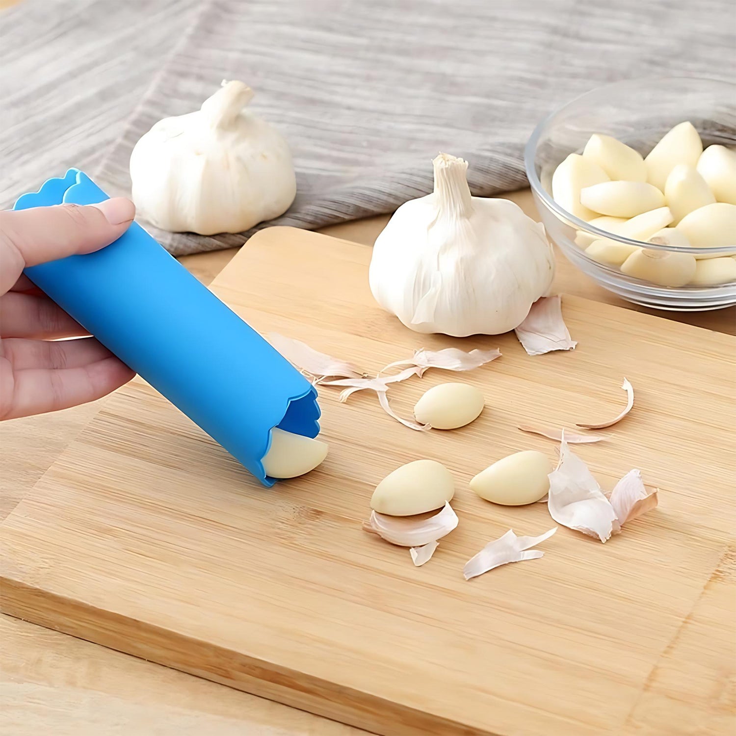 Silicone Garlic Peeler Tube Easy Hand Roller Peeling Tool (1 Pc) - Image 4