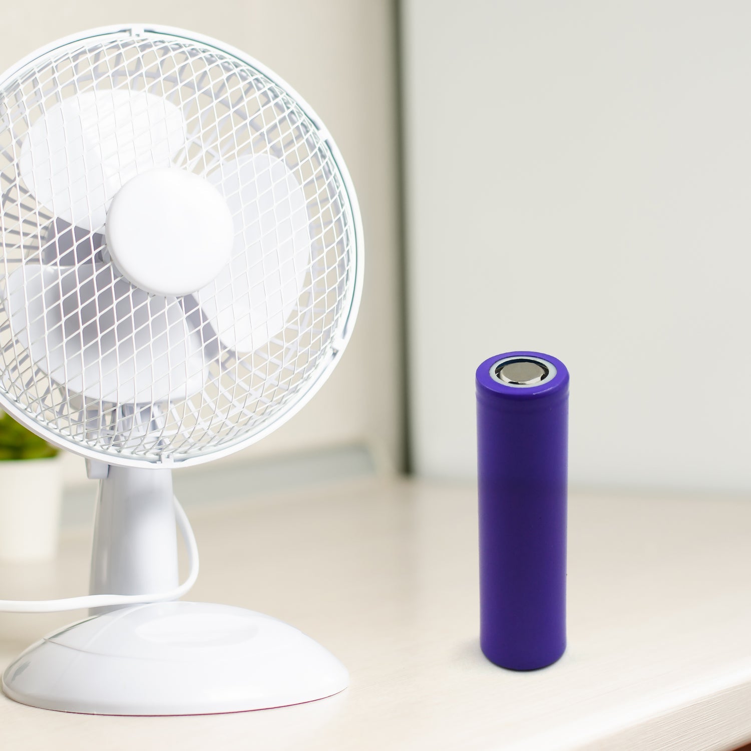 High-Capacity Released Rechargeable Batteries 3.7V 1200Mah Flat Top Lithium Rechargeable Battery (1pc) - Image 3